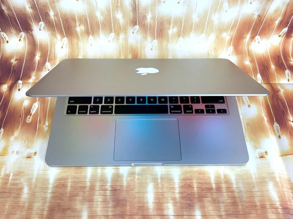 Apple Macbook Pro 13" (2015) - Customize i5 16GB RAM + 512GB SSD